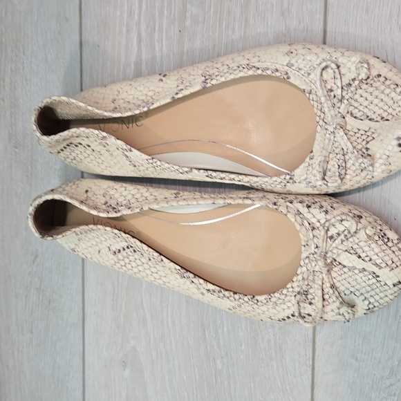 Vionic Women Callisto Embs snake Loafer Slip on shoes sz 7 - Picture 5 of 13